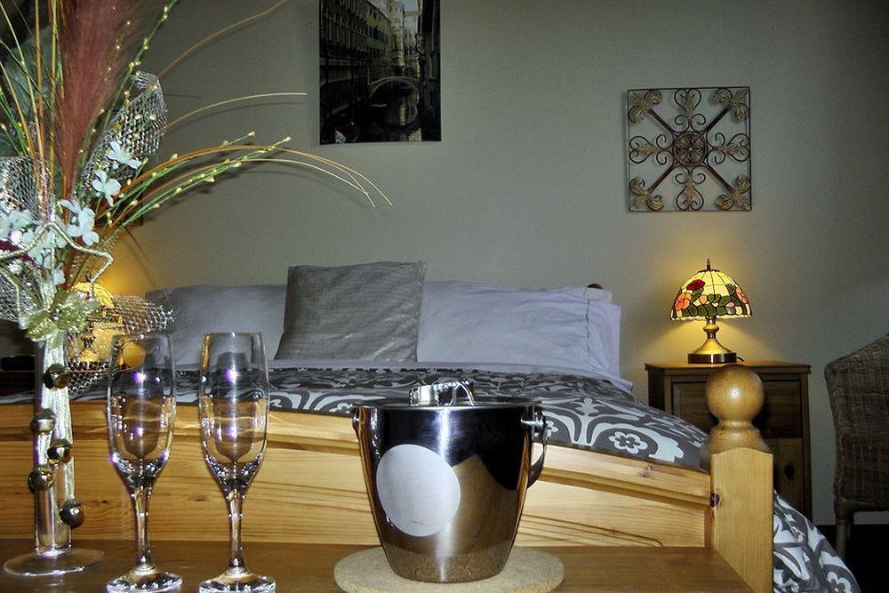 Hôtel-Auberge Objectif Santé Longueuil Esterno foto